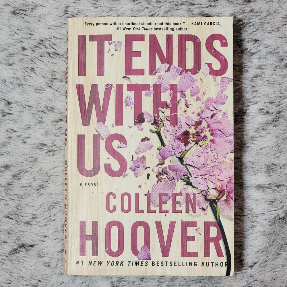 It Ends With Us Book, Paperback Novel by Colleen Hoover